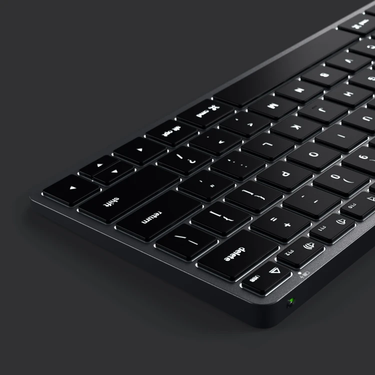 SATECHI_Keyboard_Bluetooth_1Zone_18.jpg