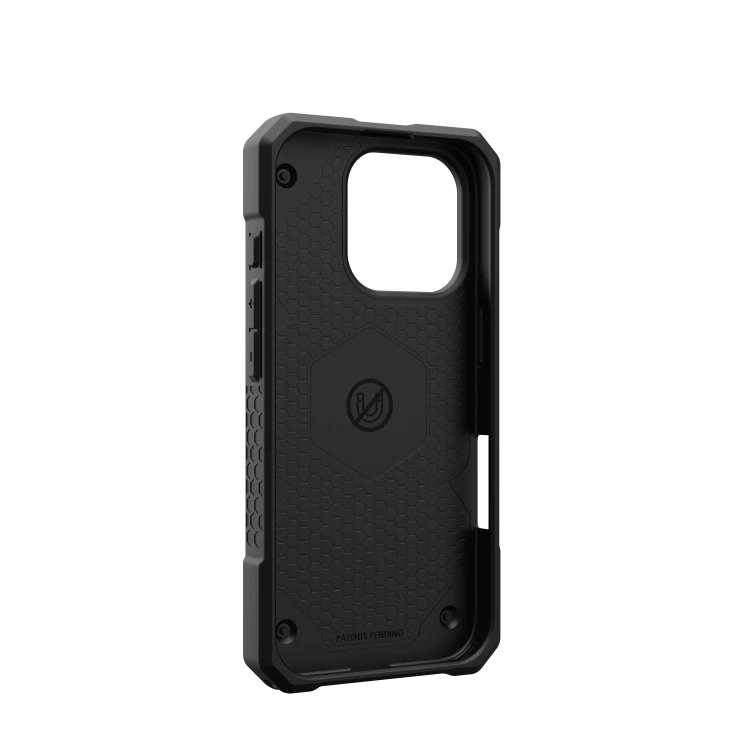 UAG_HS_APPLE_IPHONE-2024-JOHN_MONARCH_CARBON-FIBER_NDV_04.png