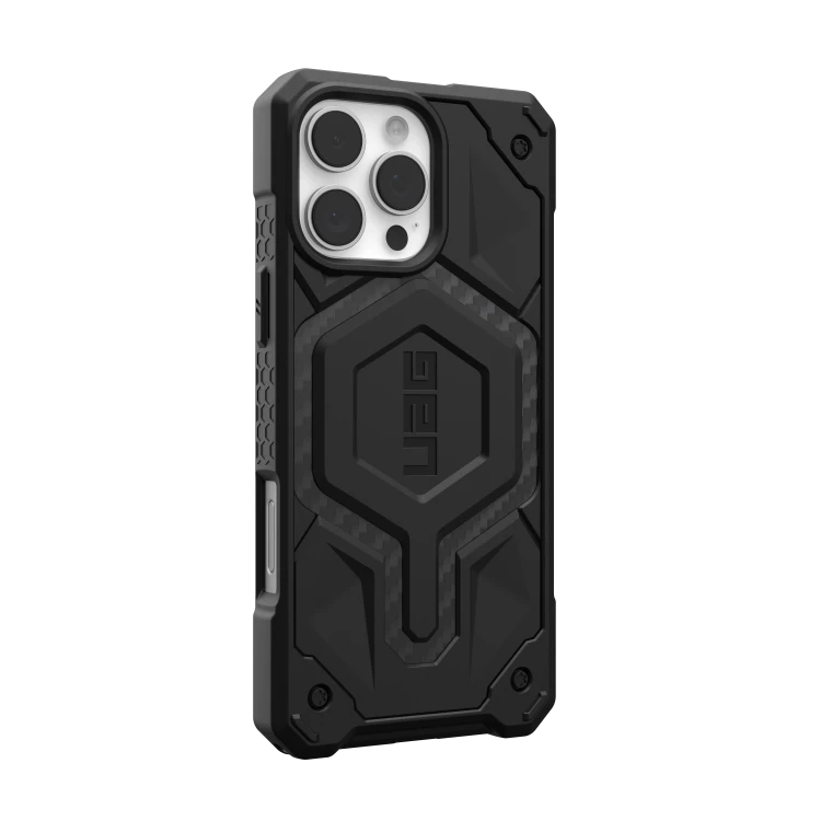 UAG_HS_APPLE_IPHONE-2024-PAUL_MONARCH_CARBON-FIBER_STD_03.png