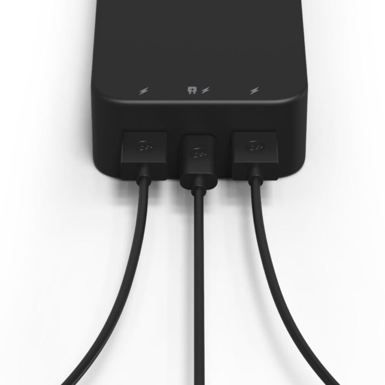 powerstation_xl_2023_charge_three_devices__24818.jpg