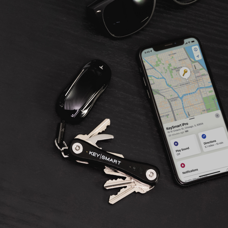 04-KeySmart-KeySmartiPro-Black-KS431-BLK.png