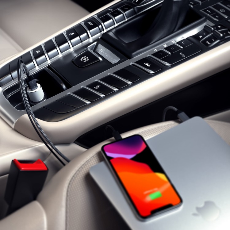 SATECHI_Car_charger_AMAZON_IMG2_Silver_REV2.jpg