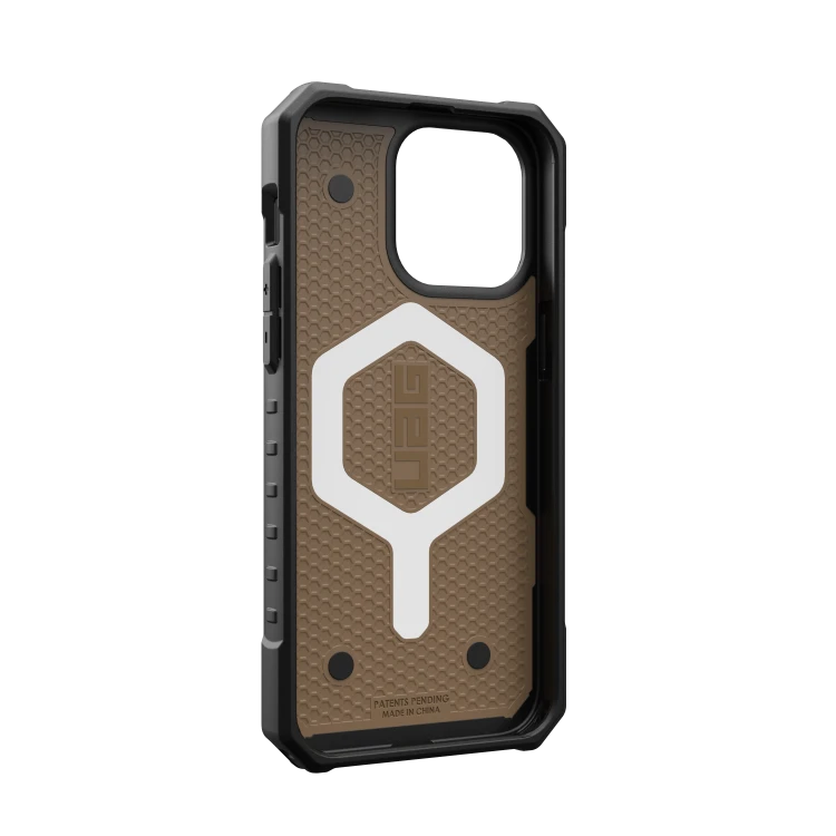 UAG_HS_APPLE_IPHONE-2023-SUPERMAN_PATHFINDER_DARK-EARTH_NDV_04.png