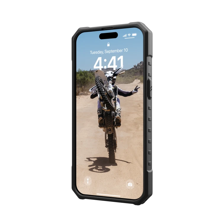 UAG_HS_APPLE_IPHONE-2023-SUPERMAN_PATHFINDER_DARK-EARTH_STD_05.png