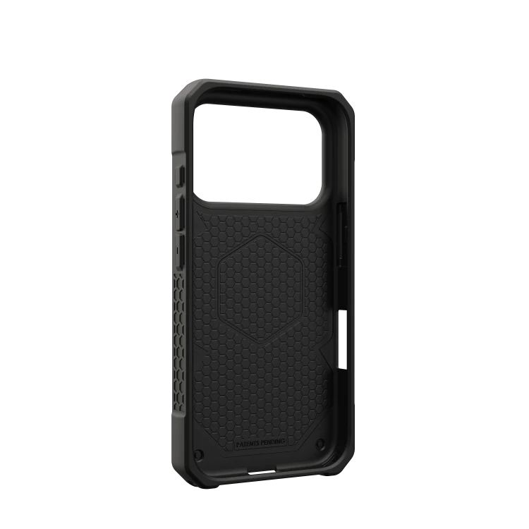 UAG_HS_APPLE_IPHONE-17-PRO-2025-TINMAN_MONARCH-PRO_CARBON-FIBER_NDV_04.png
