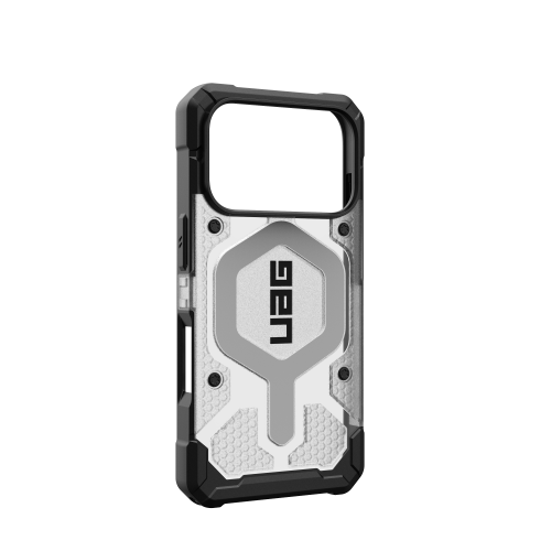 UAG_HS_APPLE_IPHONE-17-PRO-2025-TINMAN_PATHFINDER-CLEAR_ICE-SILVER_NDV_03.png