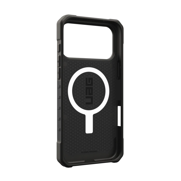 UAG_HS_APPLE_IPHONE-17-PRO-MAX-2025-LION_PATHFINDER-MS_BLACK_NDV_04.png