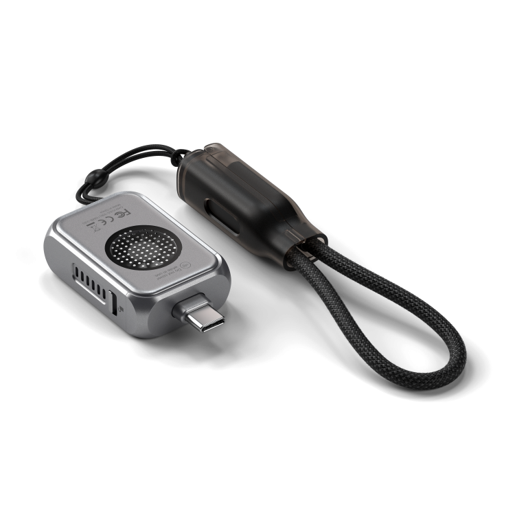 SATECHI_MINI_NVME_2.png