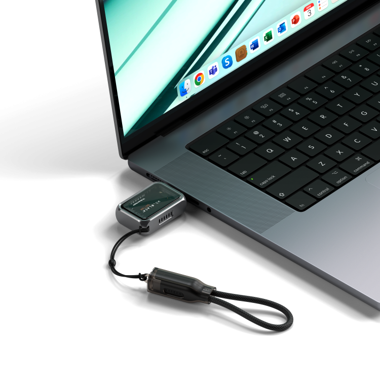 SATECHI_MINI_NVME_42.png