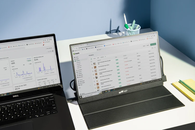 Foldable Monitor 8 Landscape.jpg