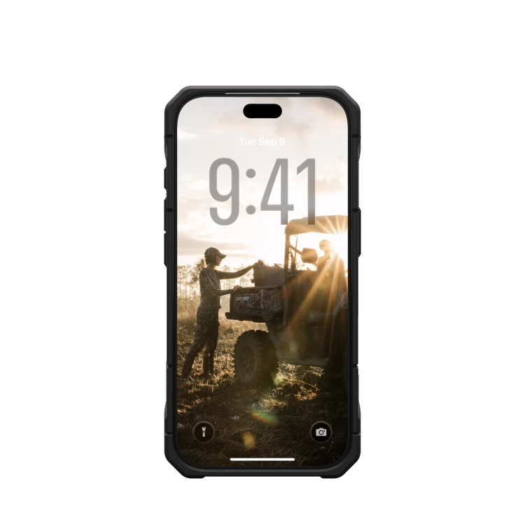 UAG_HS_APPLE_IPHONE-18-PRO-2026-QUEEN_MONARCH-PRO-KEVLAR_MALLARD_STD_06.png